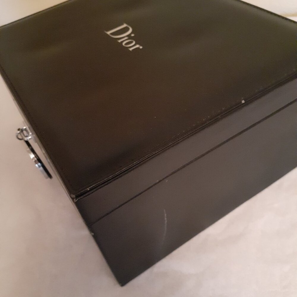 Dior Parfum Promotion Box - Picture 8 of 13